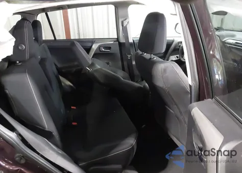 2018 Toyota Rav4 Xle from USA, damaged, VIN 2T3WFREV3JW433147